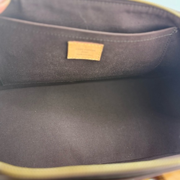 Louis Vuitton Monogram Rosewood Burgundy Vernis Patent Leather with LV - Picture 11 of 14